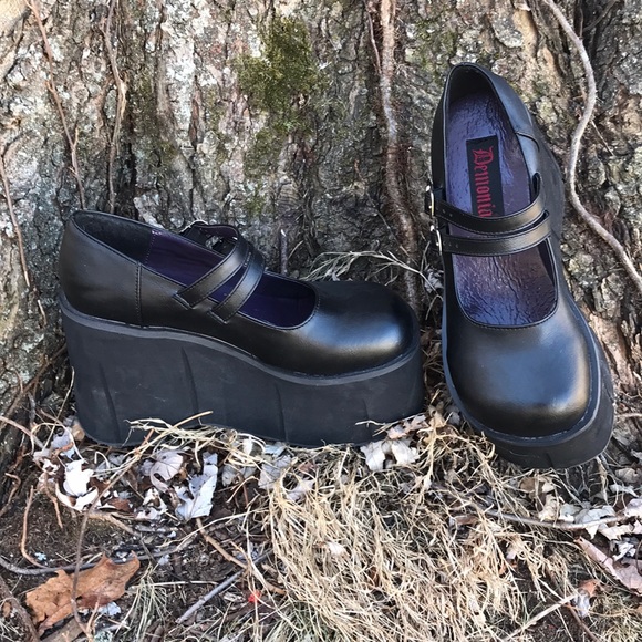 Demonia kera 08 size 6 Outlet